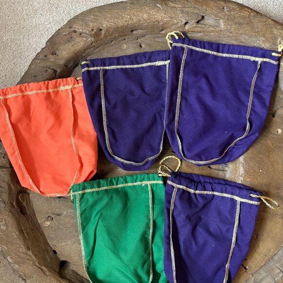 Crown Royal bags, lot of five (5), including two commemorating Super Bowl LVI - Picture 3 of 3